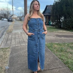 NWT American Eagle Strapless Denim Maxi Dress – Size 14